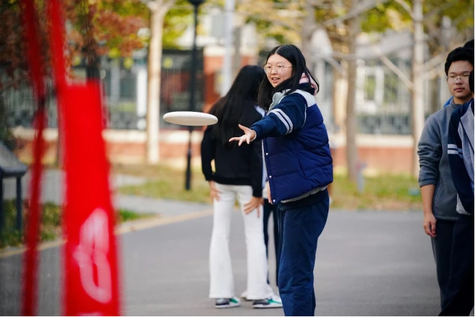 刻苦训练篮球时如何避免受伤的建议_0